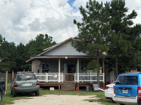 Photo of 952 Road 5606, Cleveland, TX 77327 (MLS # 98789524)