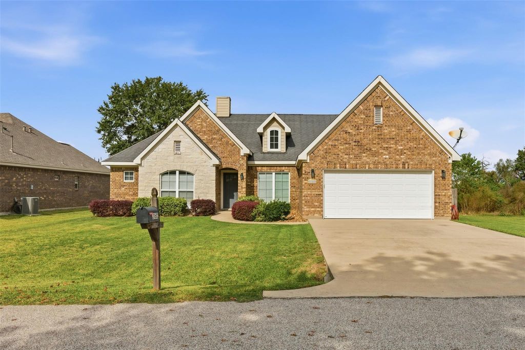 Photo of 31602 Cypress Circle, Waller, TX 77484 (MLS # 73786390)