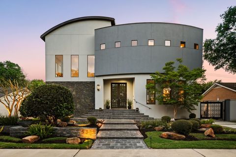 Photo of 5311 Queensloch Drive, Houston, TX 77096 (MLS # 58261084)