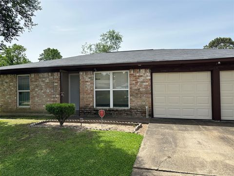 Photo of 9942 Valley Mill Court, Houston, TX 77078 (MLS # 22514872)