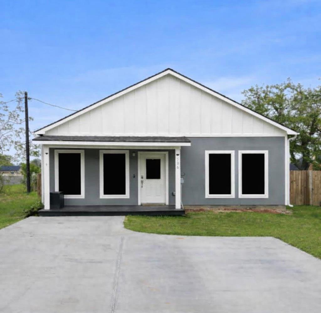 506 Jenni Lane