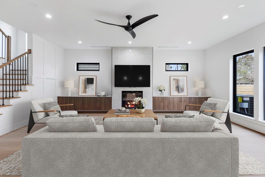 Photo of 903 Tabor Street, Houston, TX 77009 (MLS # 93127419)