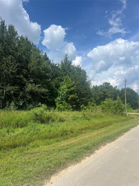 Photo of 296 County Road 5011, Cleveland, TX 77327 (MLS # 30047278)
