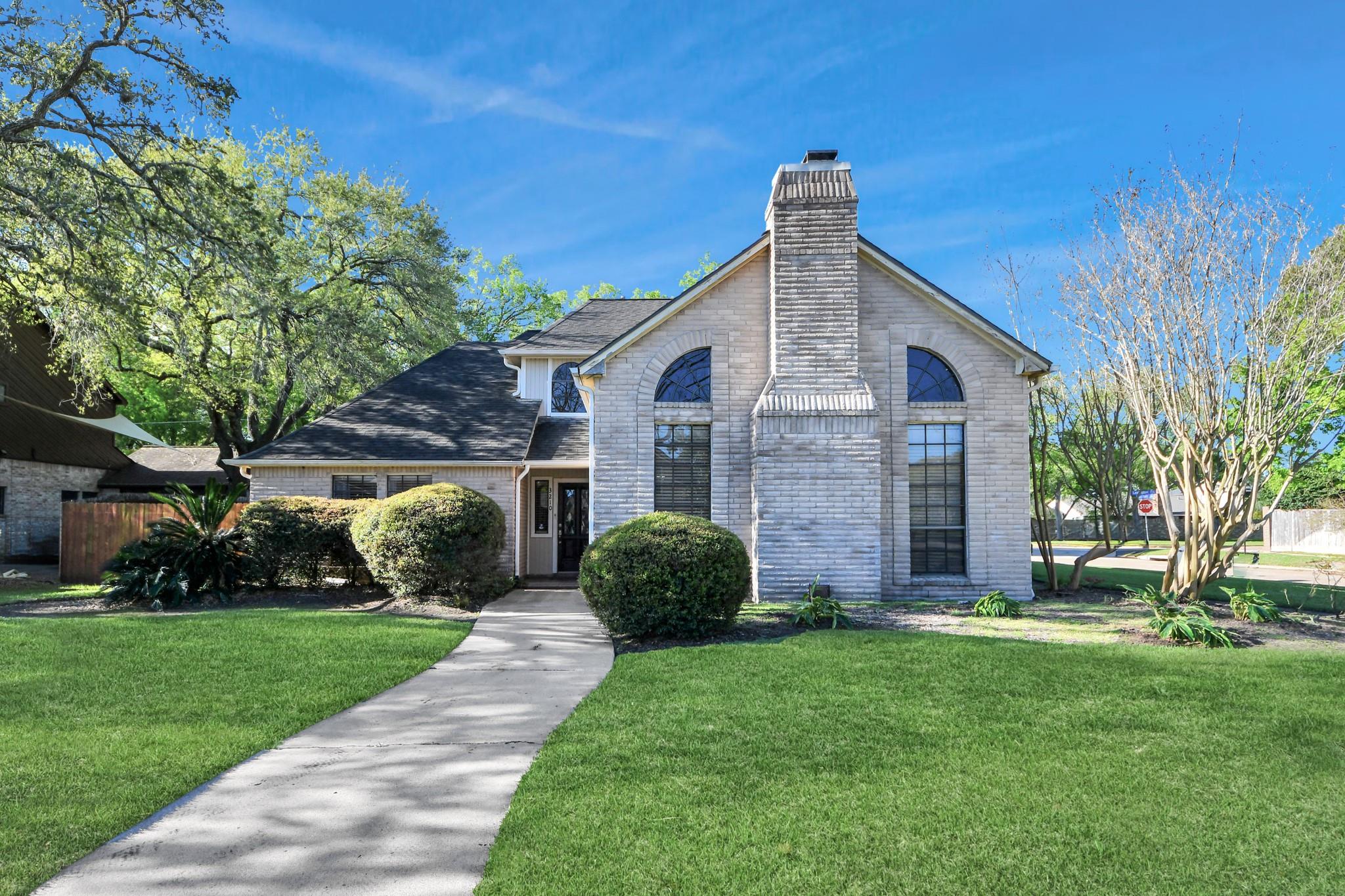 3210 Deer Creek Drive