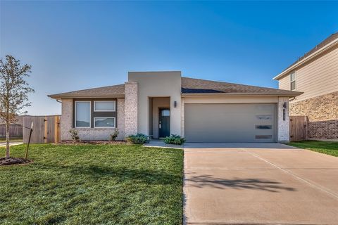 Photo of 29403 Pikes Peak Drive, Katy, TX 77494 (MLS # 22650559)