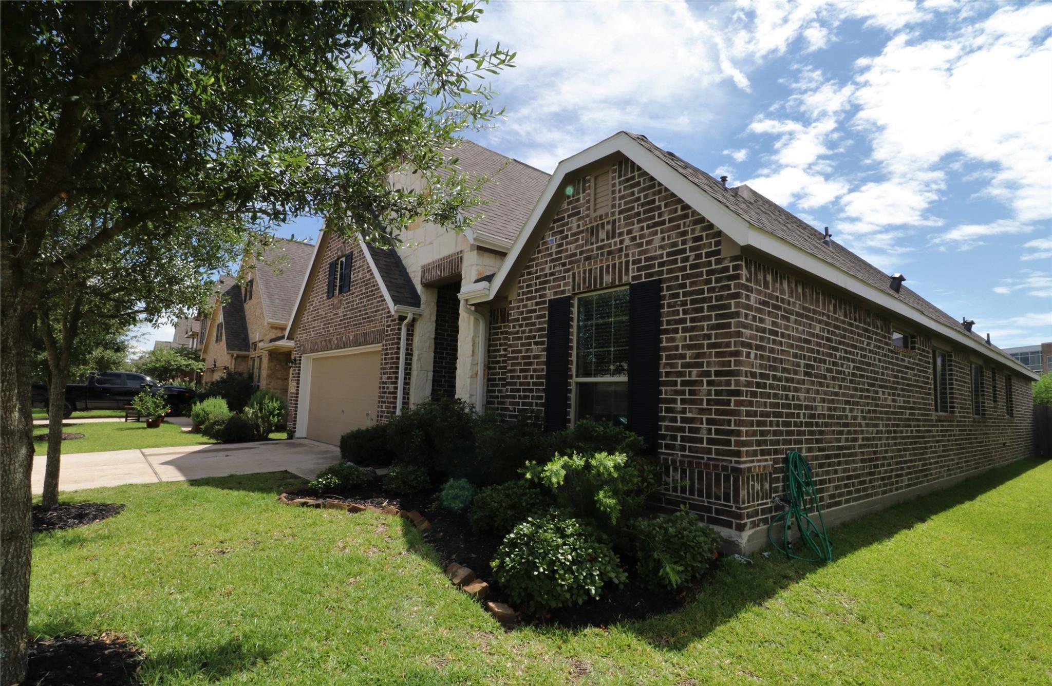 7511 Cypress Pin Oak Drive