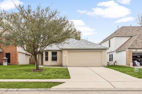 Photo of 16945 Scenic Knoll, Conroe, TX 77385 (MLS # 10901823)