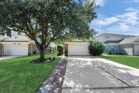 Photo of 1423 Seafield Drive, Channelview, TX 77530 (MLS # 93002643) Photo of 1423 Seafield Drive, Channelview, TX 77530 (MLS # 93002643)