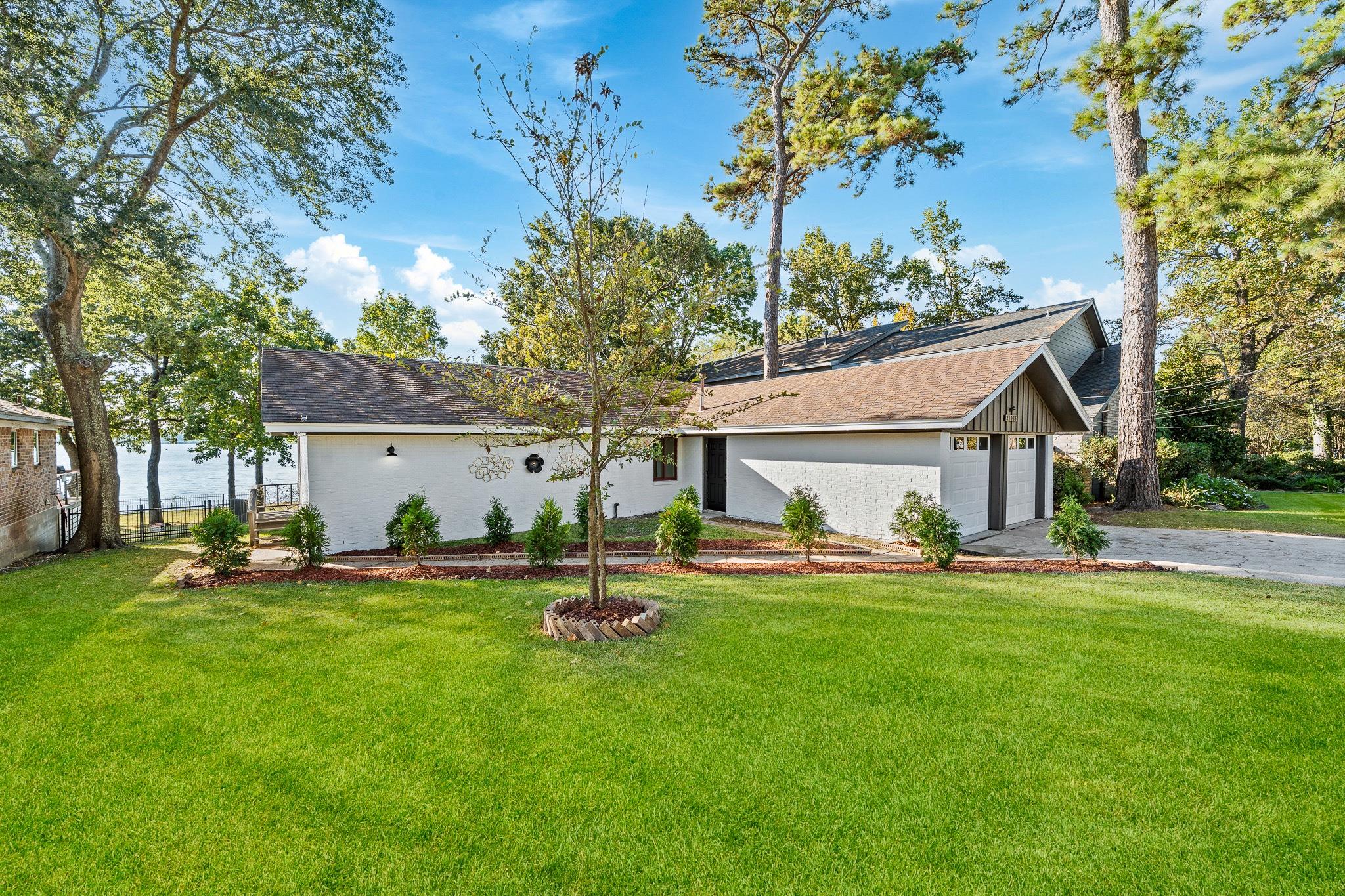 21063 Flaming Arrow Trl