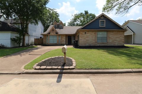 Photo of 12815 Ashford Knoll Drive, Houston, TX 77082 (MLS # 23777618)