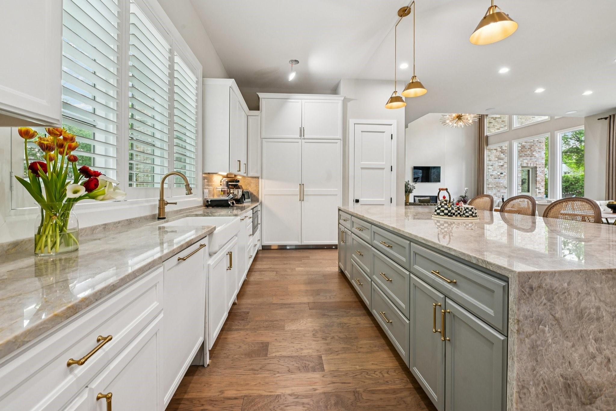Houston, Texas, 77079, United States, 5 Bedrooms Bedrooms, ,6 BathroomsBathrooms,Residential,Active,2035604