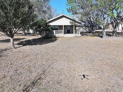 6617 Fm 882 Pawnee TX 78119