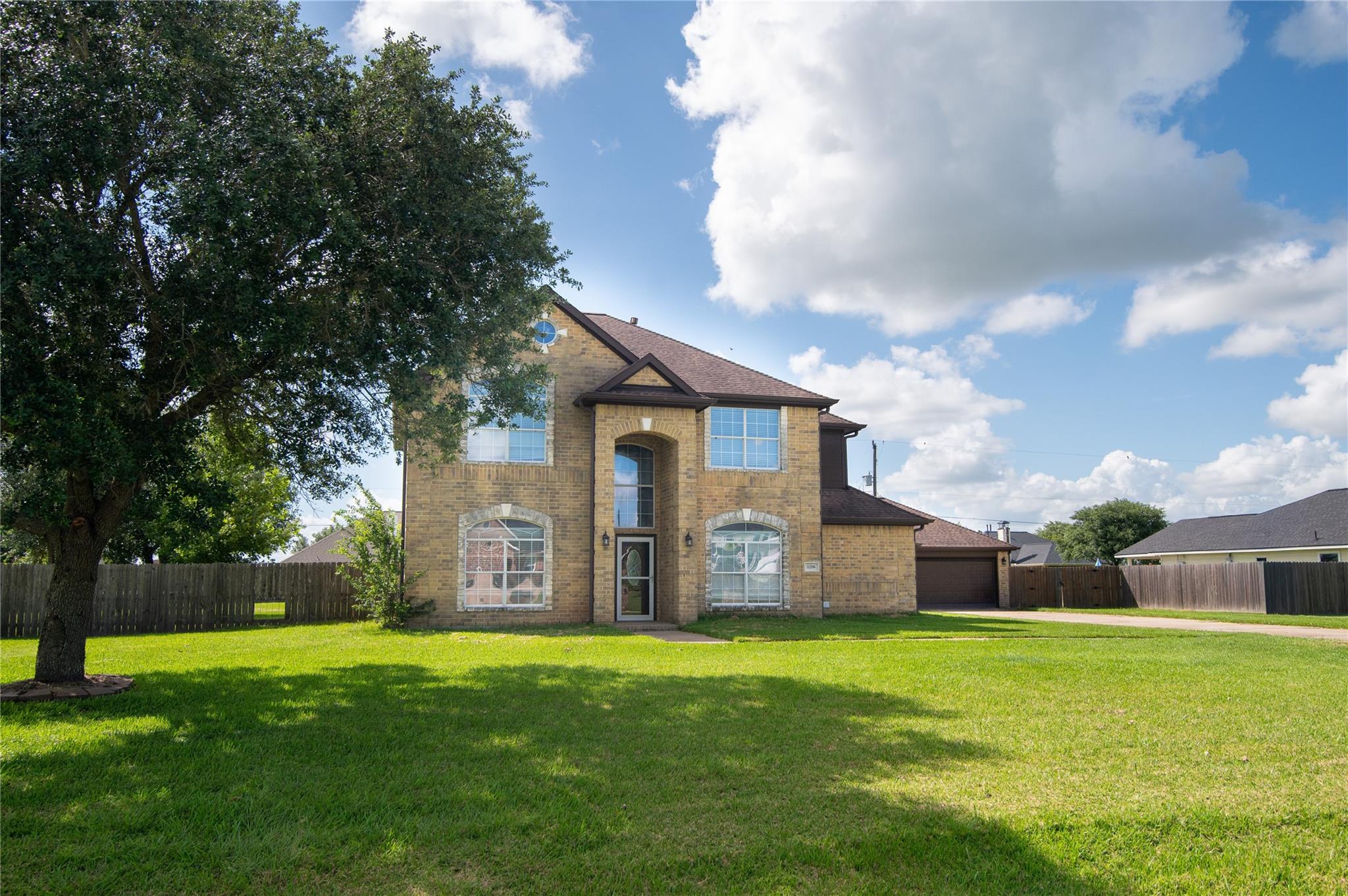 11206 Aaron Way