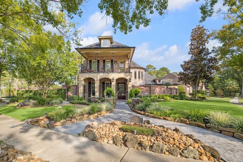 15 Forest Green Trail Kingwood TX 77339
