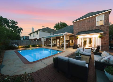 Photo of 542 Ivy Cross Lane, Sugar Land, TX 77479 (MLS # 22570649)