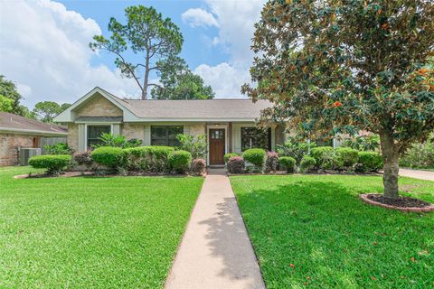 Photo of 12807 Westleigh Drive, Houston, TX 77077 (MLS # 86280308)