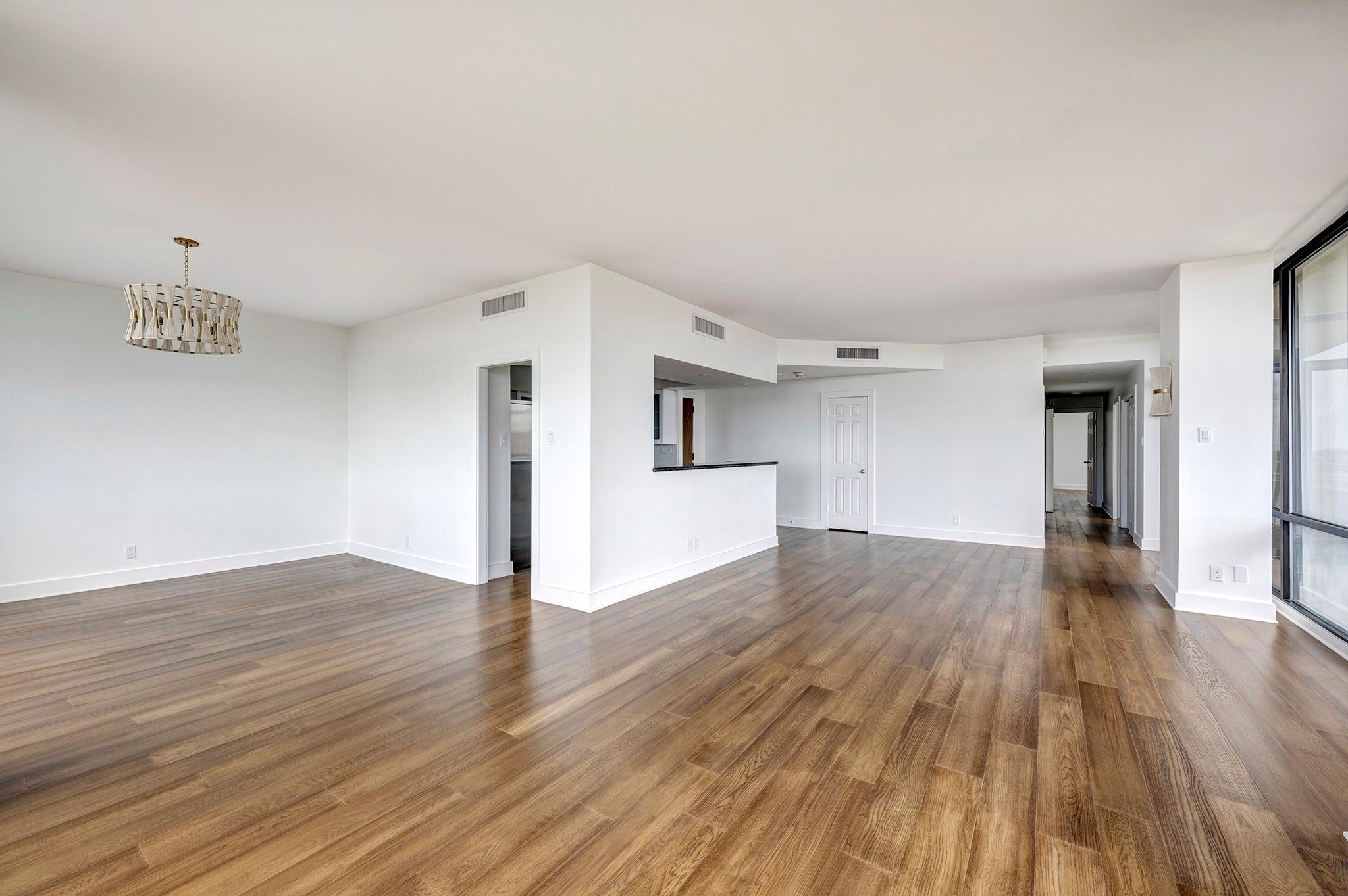 15 Greenway Plaza 8G