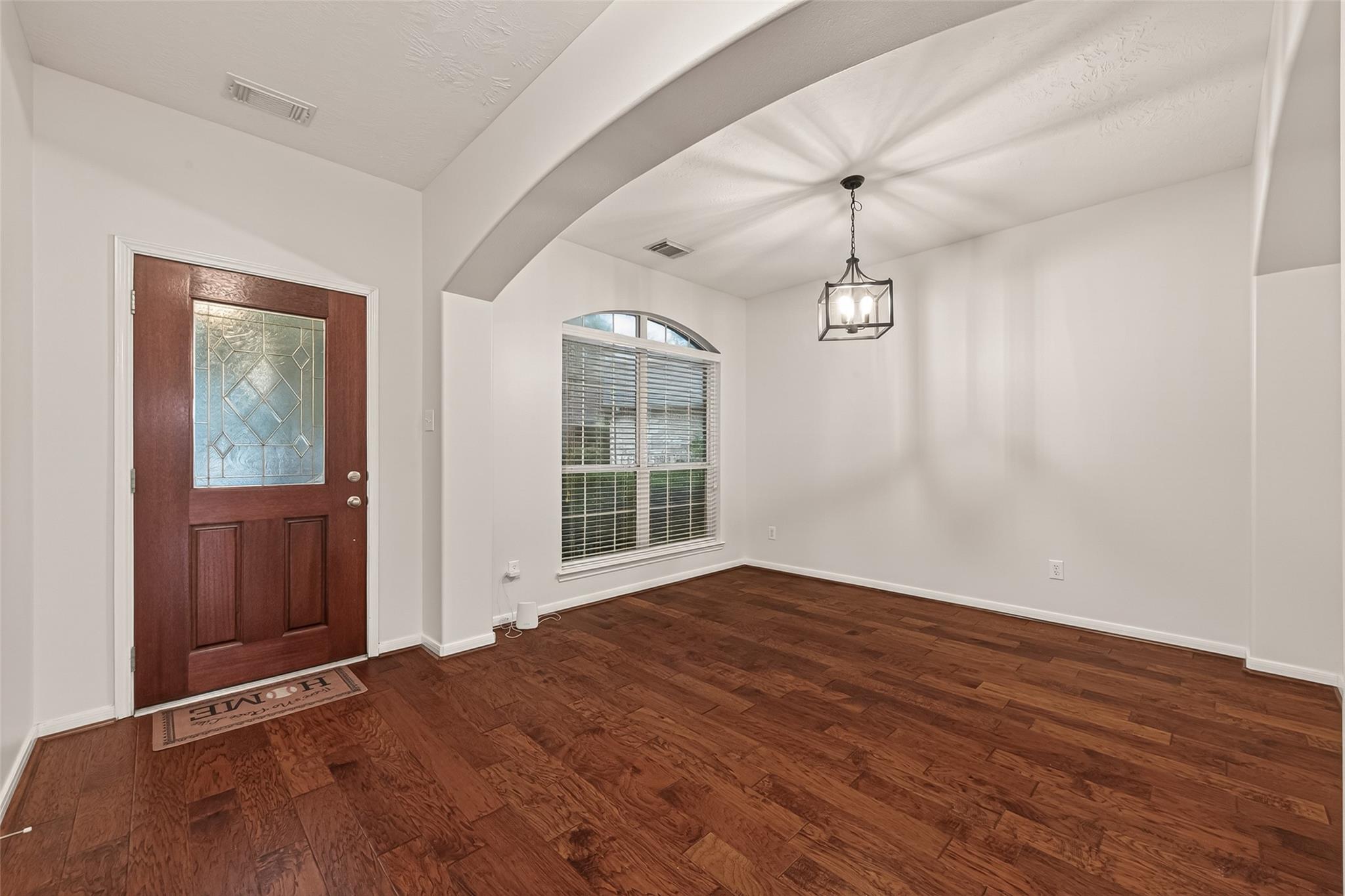 7603 Chimney Gap