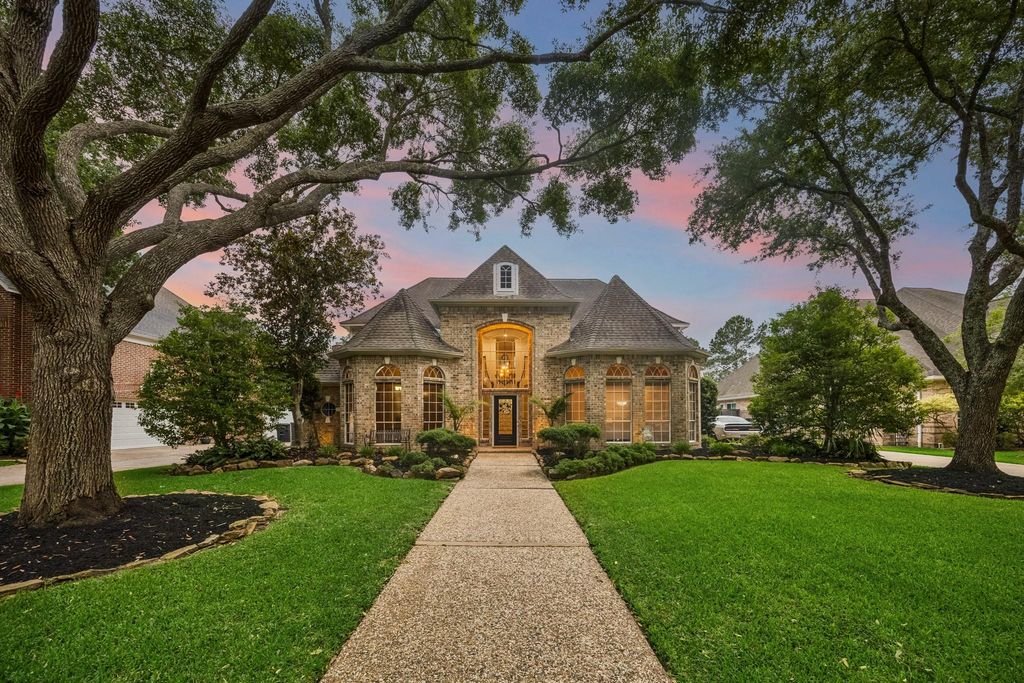 Photo of 19235 Kessington Lane, Houston, TX 77094 (MLS # 23641808)