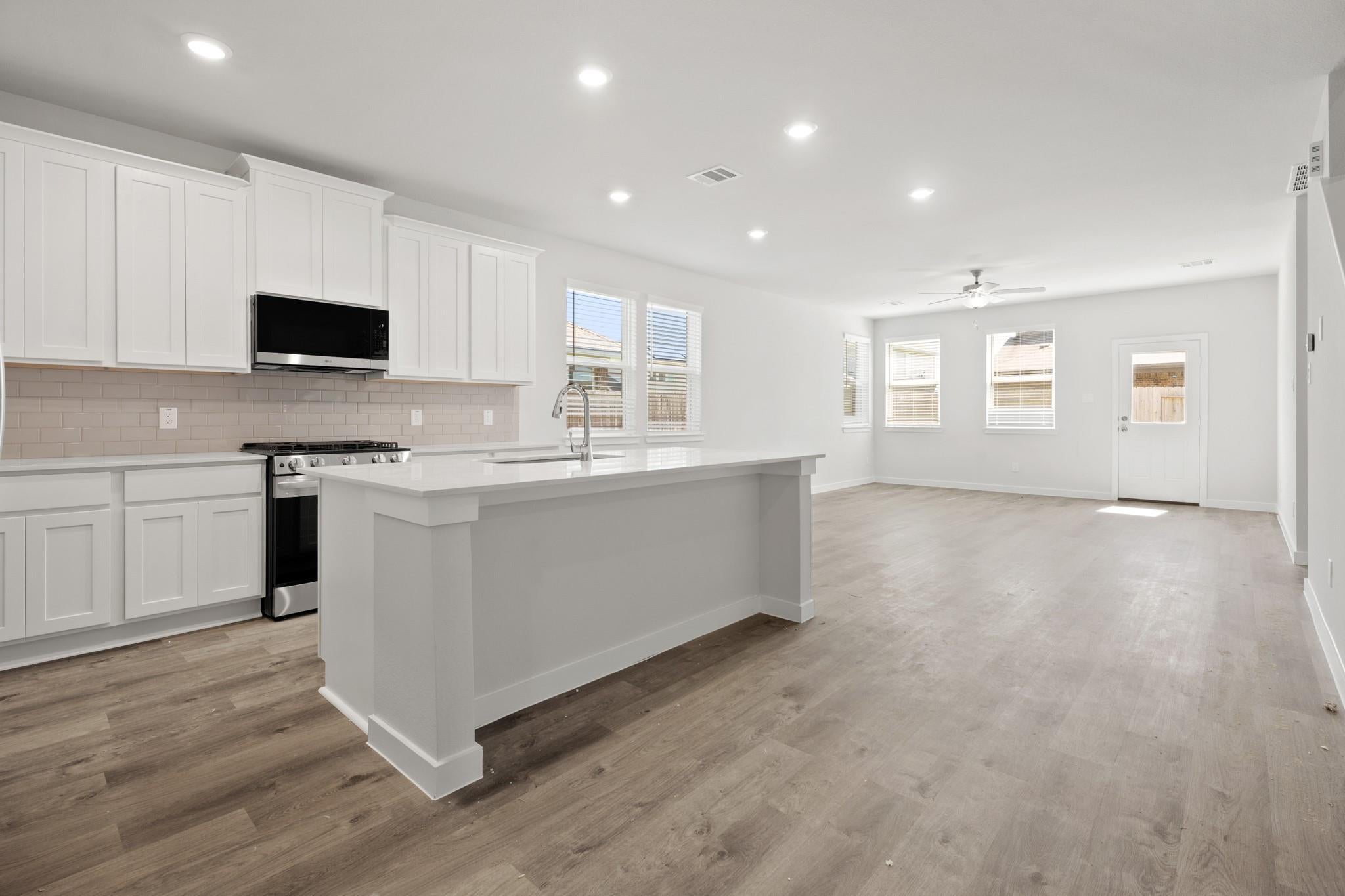 8021 Aquamarine Court