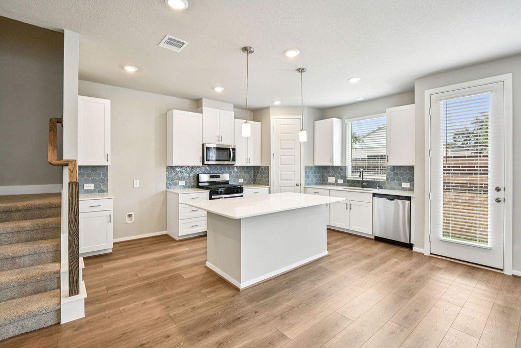 Photo of 3227 Quiet Sunset Drive, Houston, TX 77080 (MLS # 94510191)