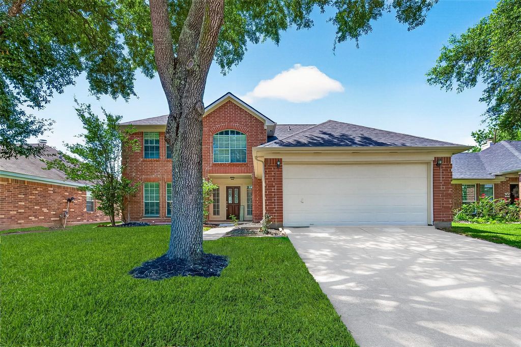 Photo of 17819 Inland Oaks Drive, Richmond, TX 77407 (MLS # 31125652)
