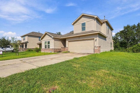 Photo of 6623 Blimp Base Blvd RD, Hitchcock, TX 77563 (MLS # 67691613)