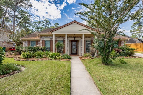 Photo of 3726 Autumn Lane, Baytown, TX 77521 (MLS # 30676515)