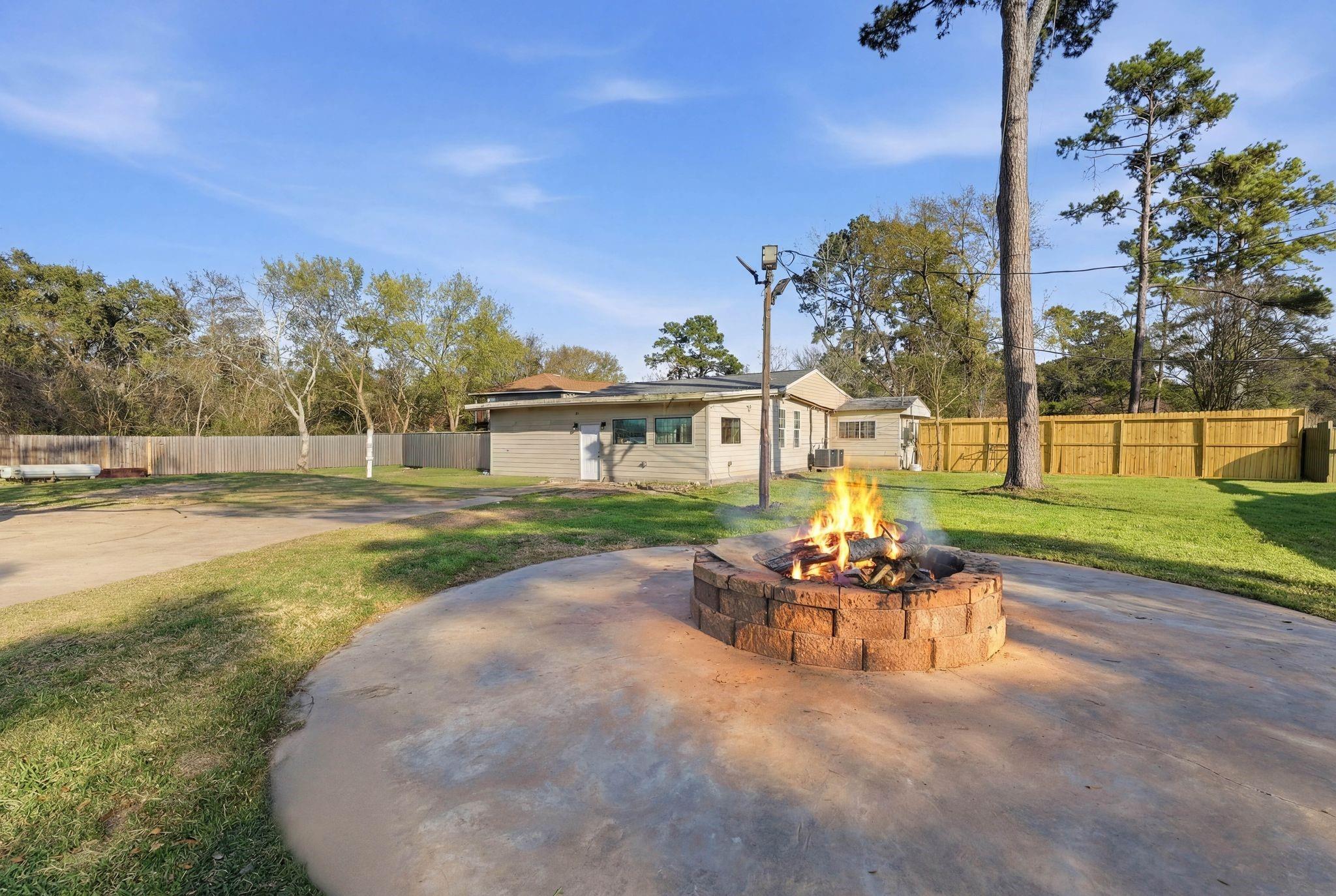 19402 Pine Lock Lane