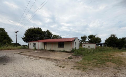 Photo of 1421 Fm 39 S, Donie, TX 75838 (MLS # 46108714)