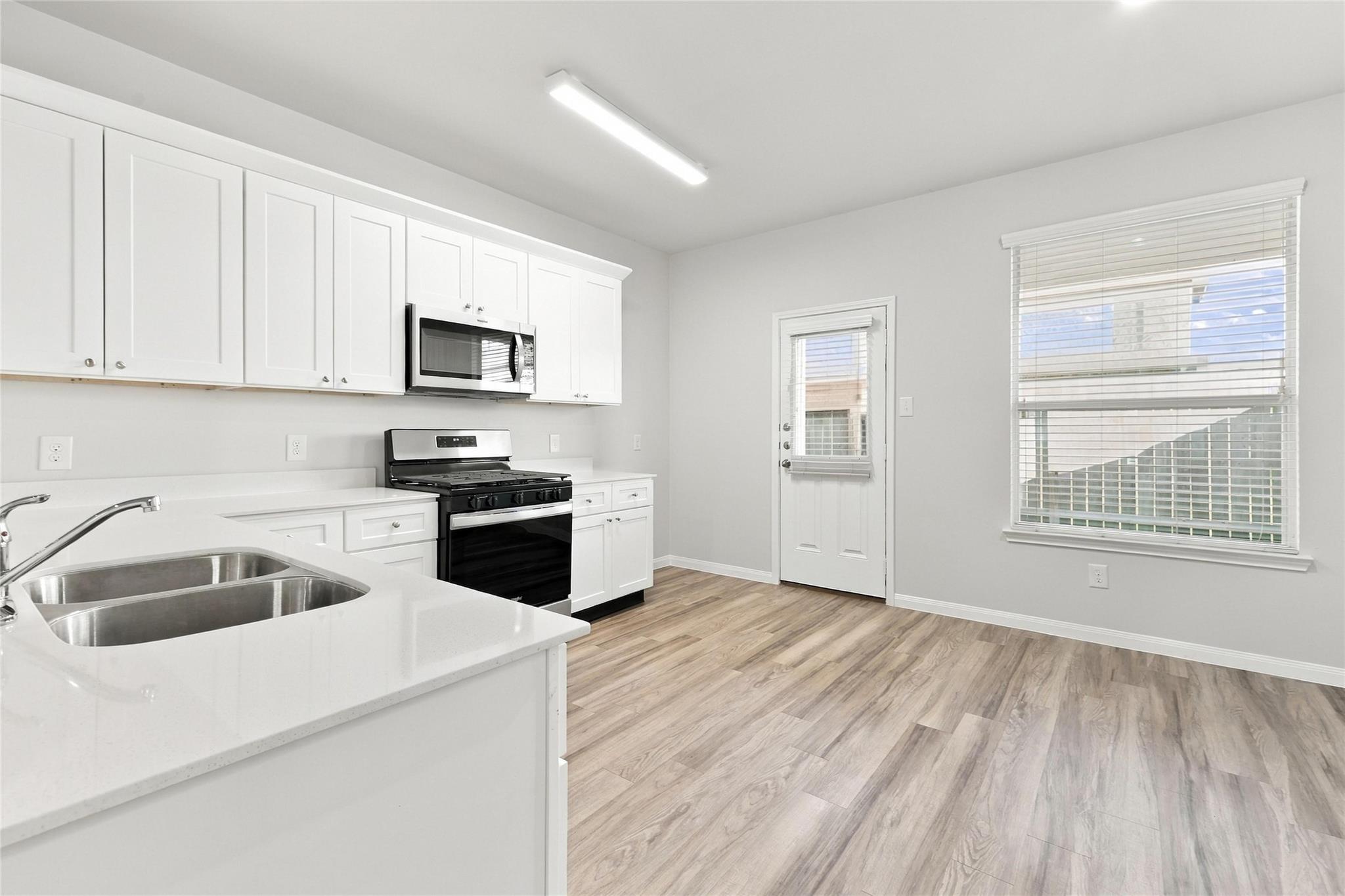12315 Roy Mix Bohn Lane