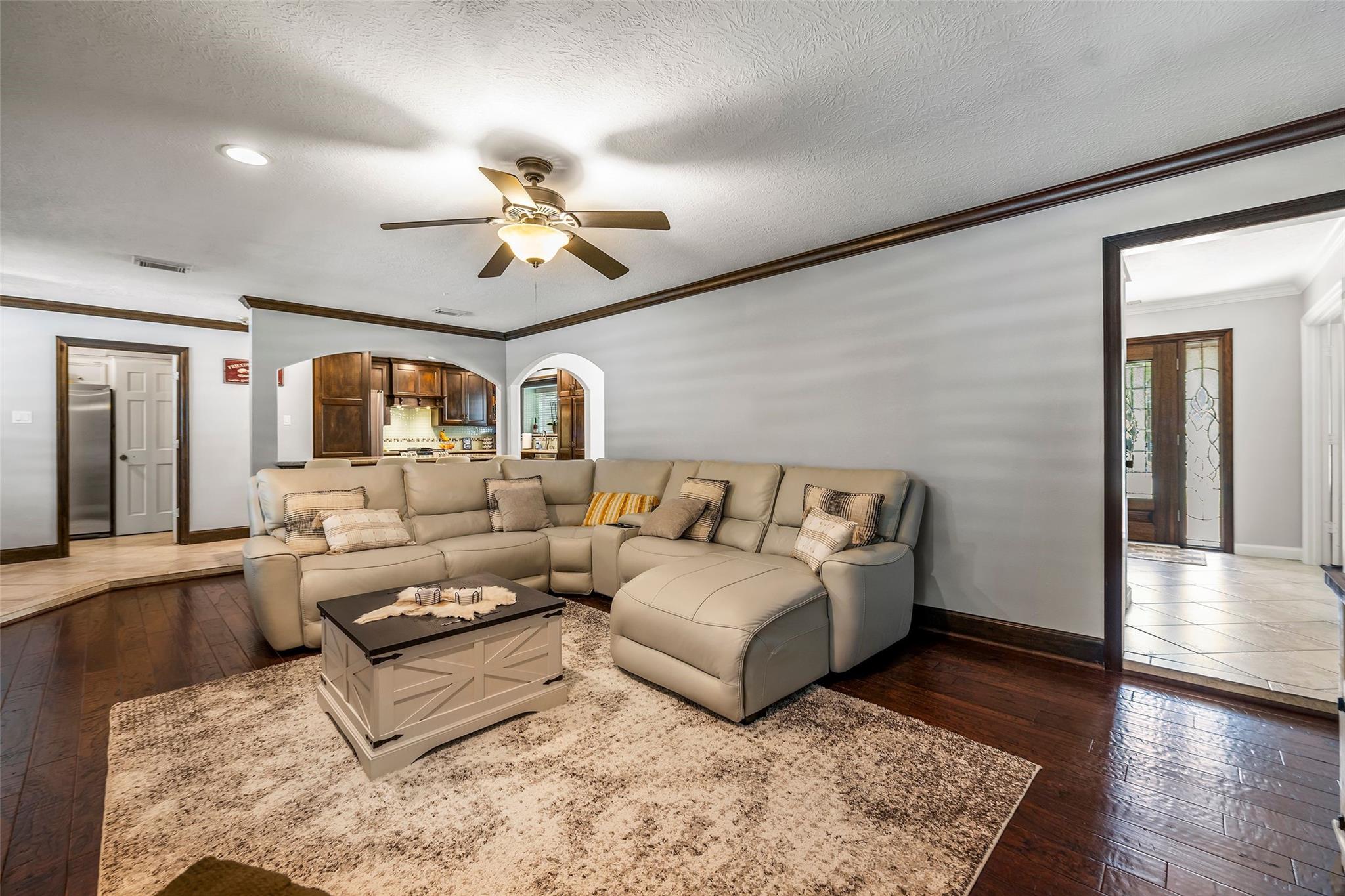 16806 Sandypine Circle