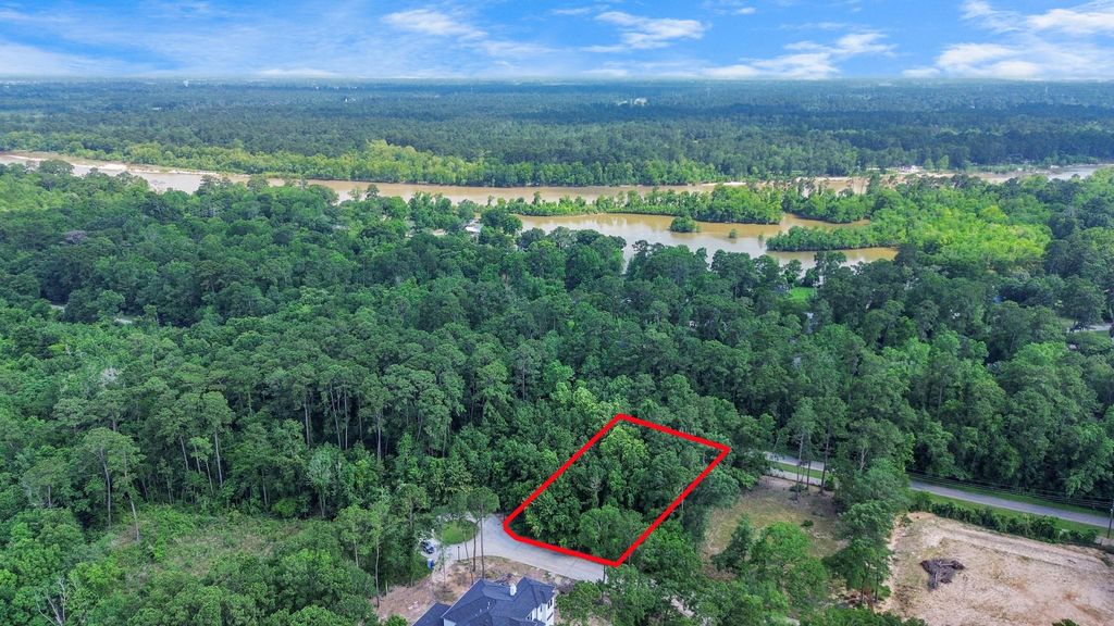 Photo of 22 Majestic Falls Drive, Kingwood, TX 77339 (MLS # 96014179)