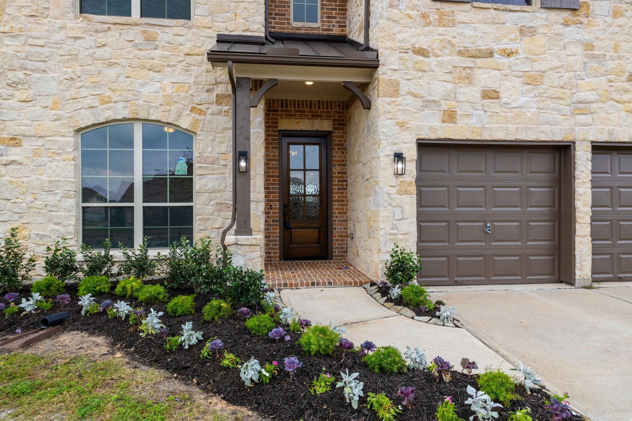 6014 Lake Bridge Lane