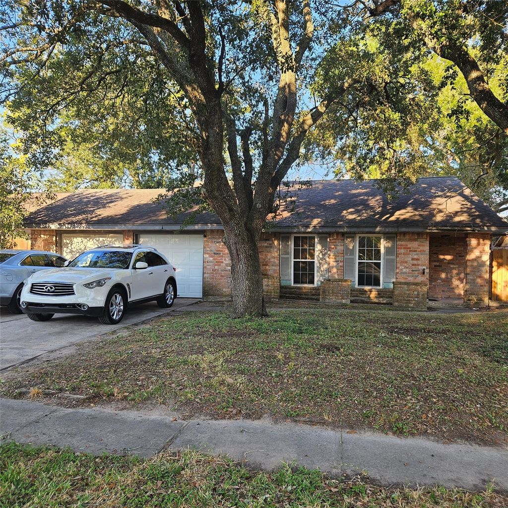 Photo of 10411 Sagewillow Lane, Houston, TX 77089 (MLS # 43010100)
