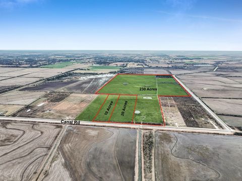 Vacant Land For Sale - 747 Canal Road<br/> Winnie, TX 77665