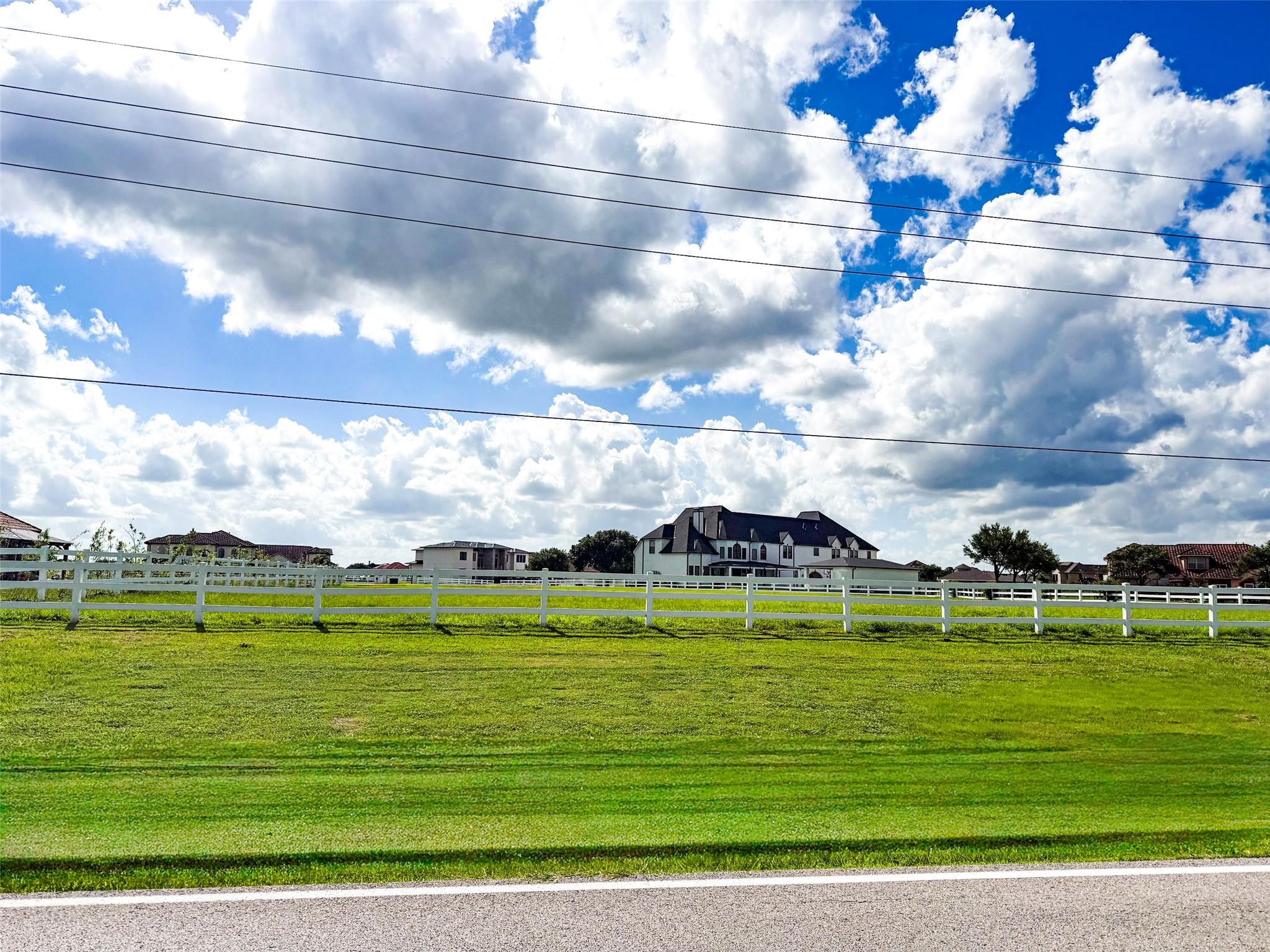 1111 Mulberry Farm Ln