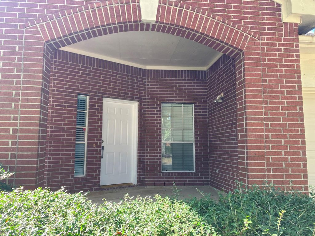 Photo of 3402 Pebble Beach Lane, Pearland, TX 77584 (MLS # 60848841)