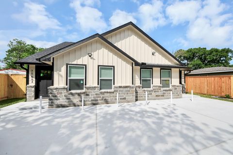 Photo of 7066 Villa Street #A, Houston, TX 77061 (MLS # 38603245)