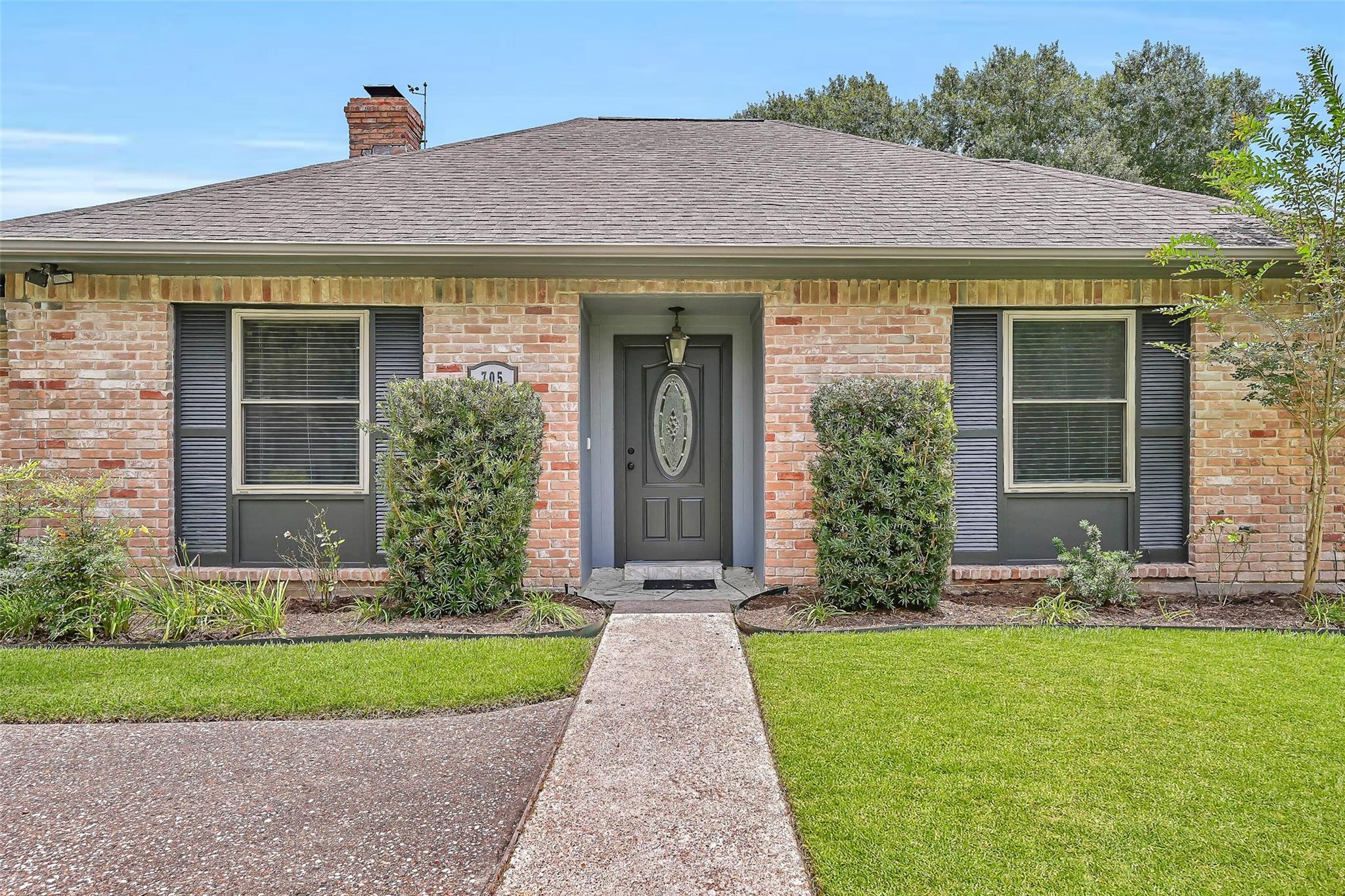 705 Quaker Drive
