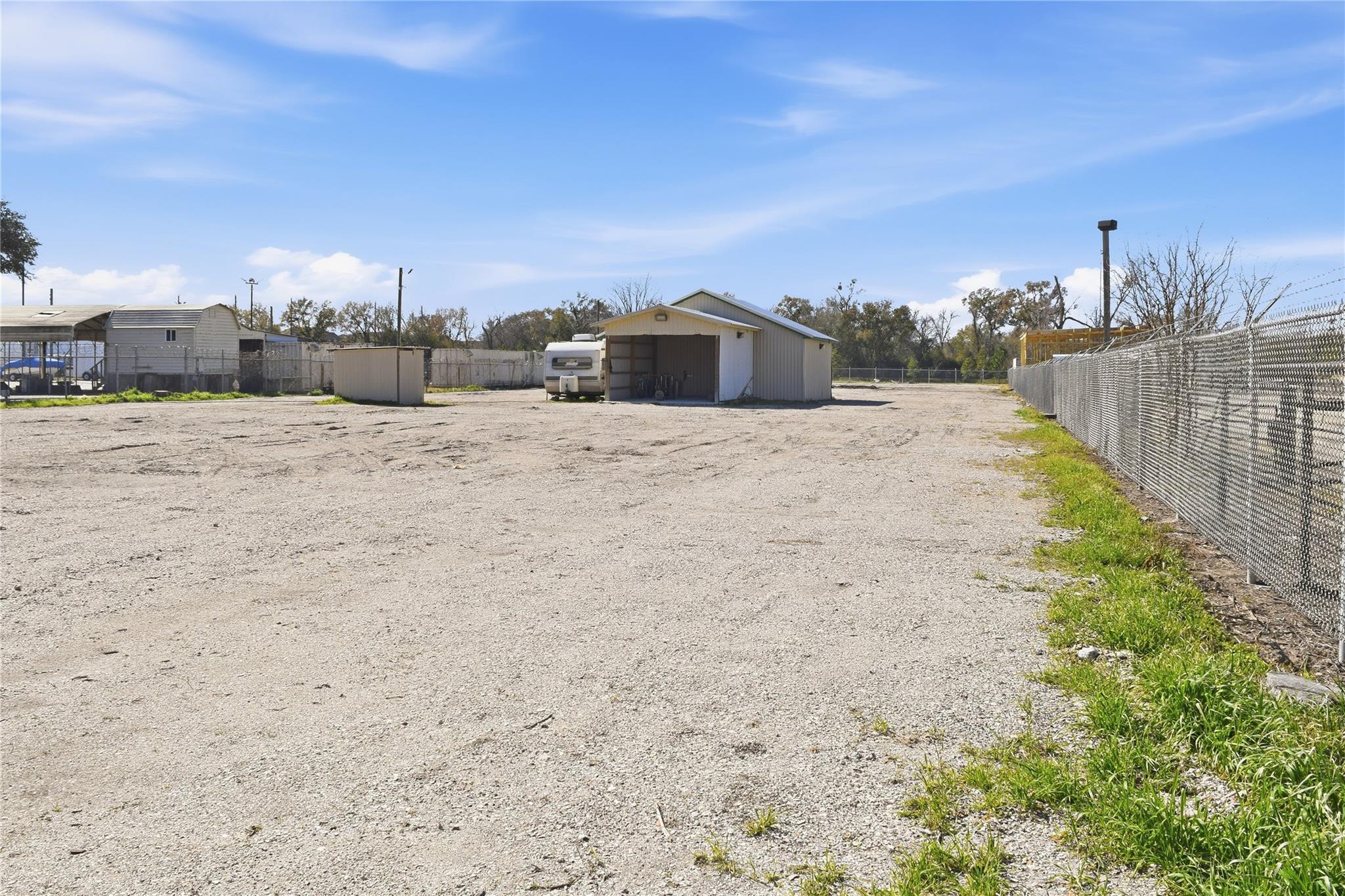 12123 West Dr