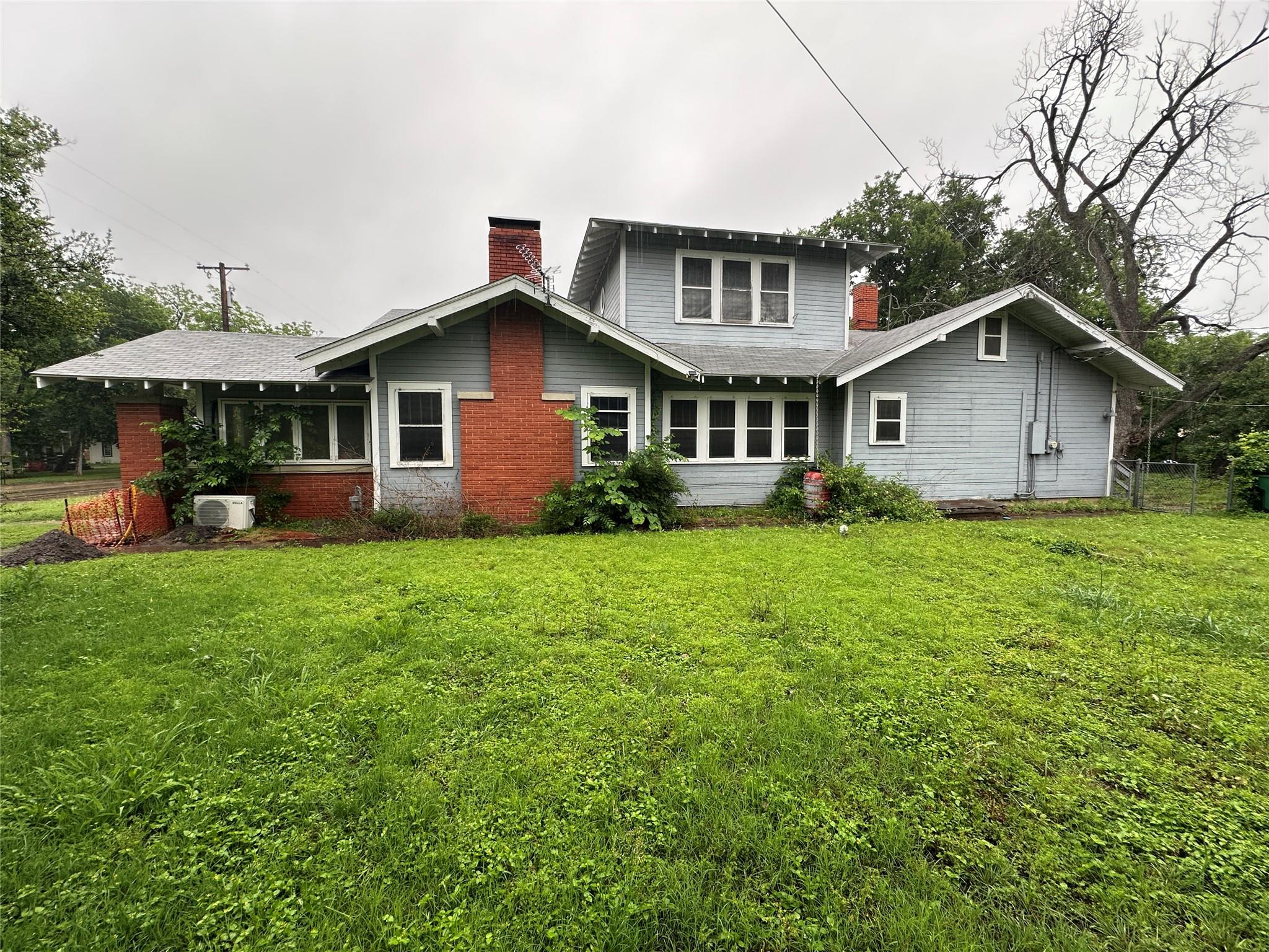 501 E 6th Street