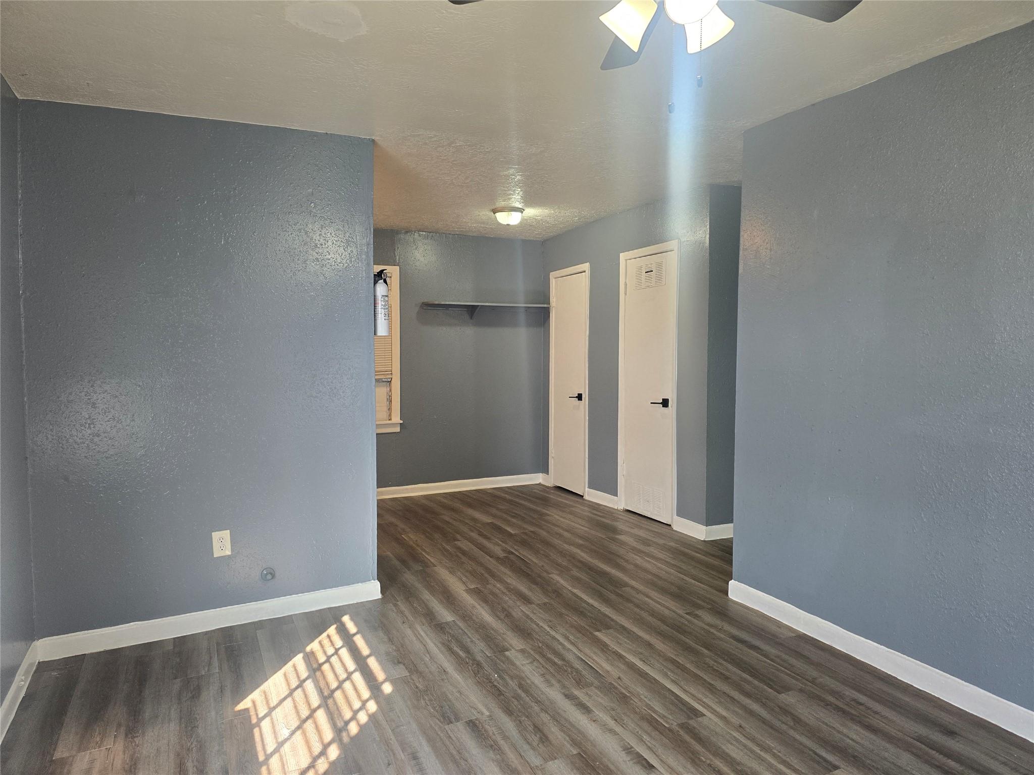 5105 Timothy Street 4