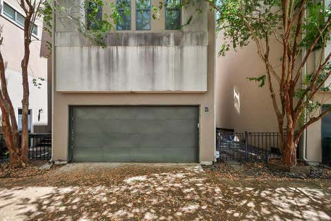 Photo of 1121 W 17th Street #B, Houston, TX 77008 (MLS # 18999230)