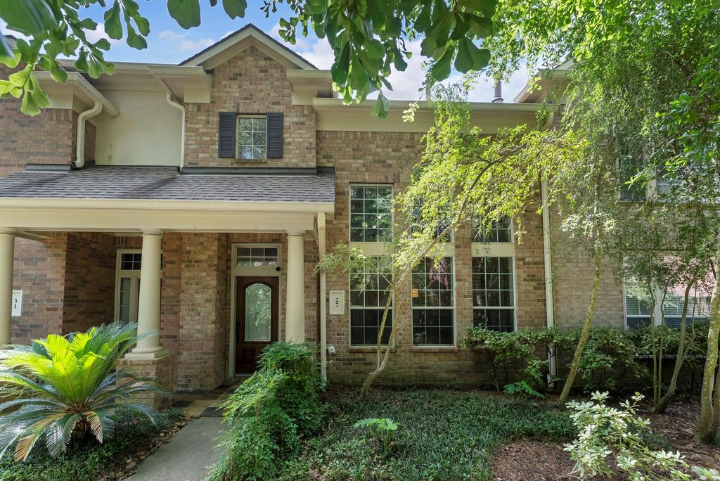 Photo of 27 Medley Lane, The Woodlands, TX 77382 (MLS # 12885735)