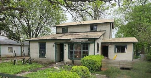 Photo of 504 Fm 1979, Martindale, TX 78655 (MLS # 64751802)