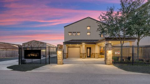 Photo of 4119 Allen St St, Houston, TX 77007 (MLS # 7171809)