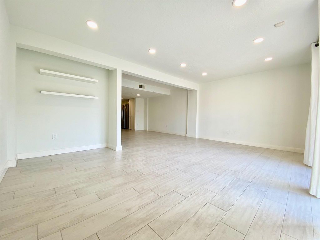 Photo of 1259 Blalock Road, Houston, TX 77055 (MLS # 86773288)