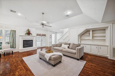 Tiny photo for 6723 Apple Valley Lane, Houston, TX 77069 (MLS # 20379819)