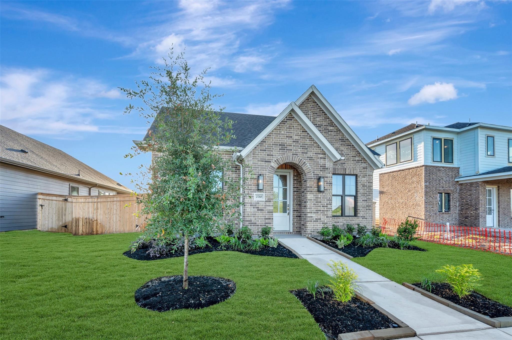 2710 Cottage Park Drive